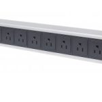 713955 Barra multicontactos vertical con 12 salidas - Contactos tipo NEMA, control y protección: interruptor neumático sencillo, cable 1.6 mts