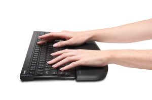Descansa muñecas para teclado SLIM negro K52800WW KENSINGTON